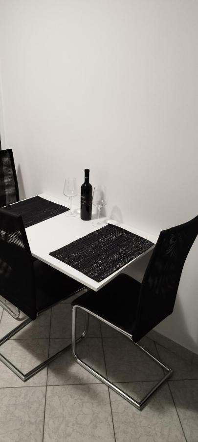 Apartma B & O Idrija Bagian luar foto